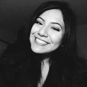 Meet your Posher, Saira